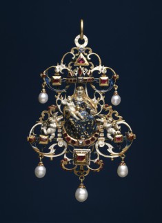 Pendant with the Virgin and Child Enthroned