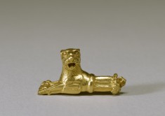 A Pair of Lion Terminals from an Armlet