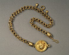 Necklace with Head of Helios or Medusa