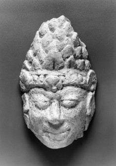 Head of a Crowned Figure