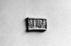 Cylinder Seal with a Presentation Scene