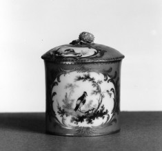 Small Round Box with Birds and Foliage