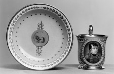 Chocolate Cup and Saucer (Tasse de chocolate et soucoupe)
