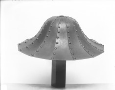 Kabuto (helmet) {Jingasa} in the form of an inverted lotus (or an umbrella)