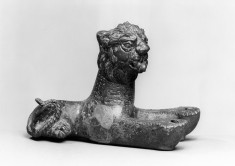Lion-Shaped Lamp