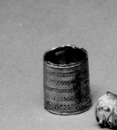 Large Cylindrical Bead