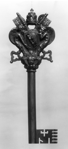Papal Key