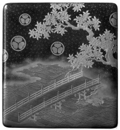 Writing Box, Bridge/cherry blossoms/ 5 mitsuaoi=crest