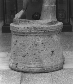 Wellhead Used as a Sculptural Base