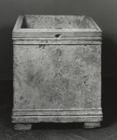 Urn