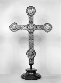Processional cross