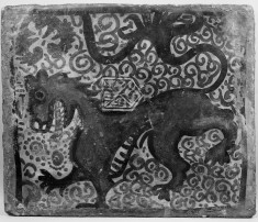Ceiling tile (socarrat) with heraldic lion (Arms of Dukes of Segorbe)