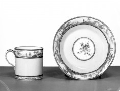 Cup and Saucer (gobelet ‘litron’ et soucoupe)
