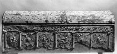 Sarcophagus with Sphinxes in Columned Arcade