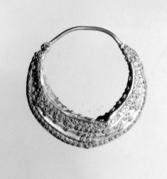 Earring