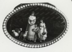 Snuffbox with Mother, Children, and Sheep
