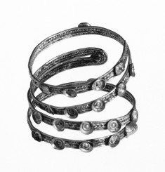 Spiral with Round Settings