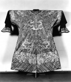 Mandarin's robe; Ten Imperial symbols: sun, moon, shou,..