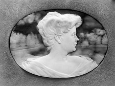 Cameo Portrait of Mme Tonnellier