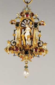 Pendant with Venus
