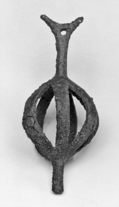 Openwork Spherical Pendant