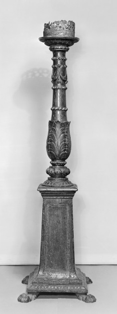 "Torchère" with Acanthus Leaves and Clawed Feet