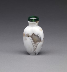 "Fortification Agate" Snuff Bottle