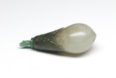 Snuff Bottle in the Form of an Eggplant