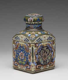 Coffee Caddy with Chinese-inspired Decoration
