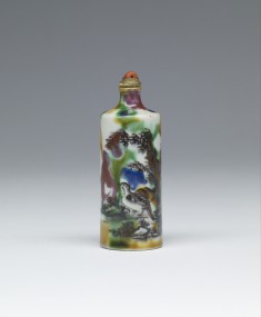 Snuff Bottle with Bird and Landscape
