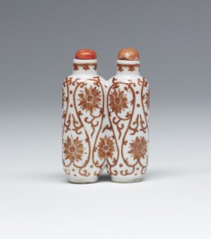 Snuff Bottle with Peony Scrolls