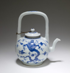 Teapot with Dragons and Clouds