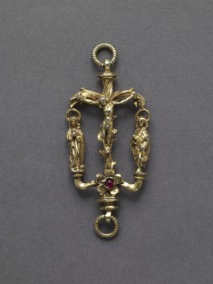 Pendant with the Crucifixion