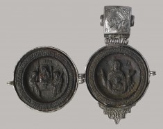 Pendant (Panaghiarion) with the Hospitality of Abraham, the Virgin Orans, and the Crucifixion
