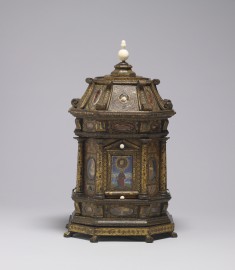 Reliquary with Relics of Christ's Shroud and of Various Martyrs