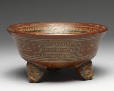 Tripod Vessel