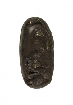 Kashira with a Tiger