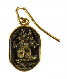 Earring with flower cart (Tale of Genji ?)