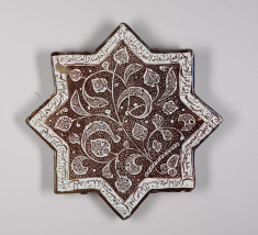 Lusterware Star-Shaped Tile