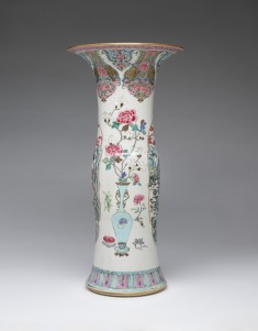 Mantle Garniture