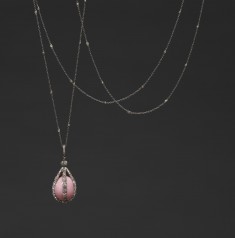 Sautoir with Pearl Pendant