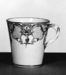 Cup and Socketed Saucer (gobelet et soucoupe “enfoncé”) Thumbnail