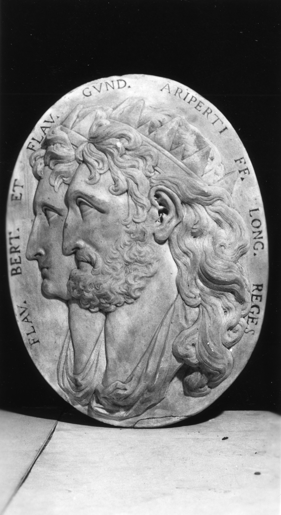 Medallion of Peretarit (or Berthari) and Godepert, Kings of Lombardy