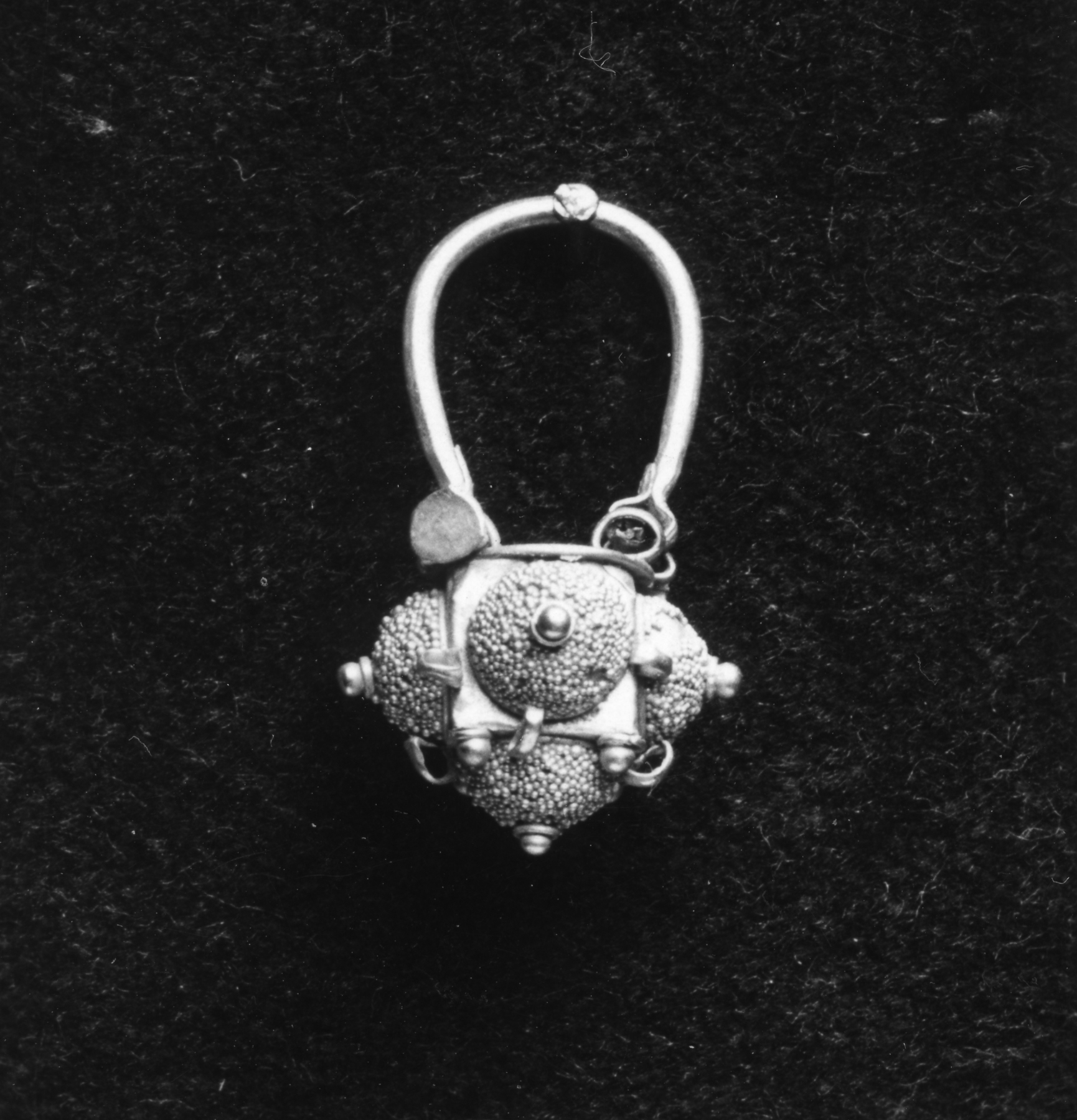 Earring