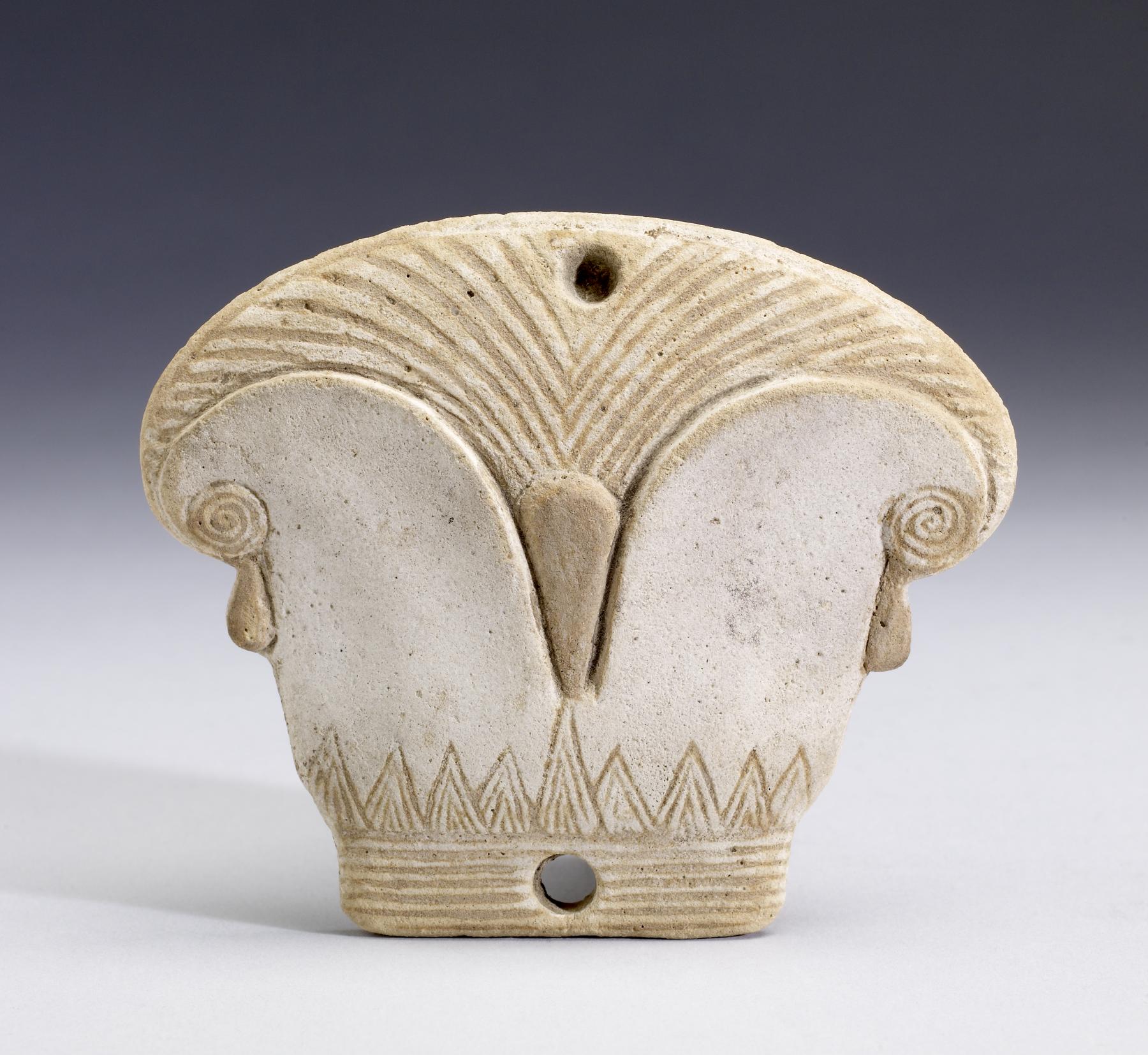 Lid of Cosmetic Box in the Form of a Papyrus Capital